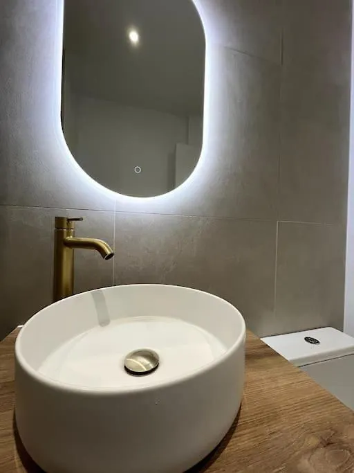Beautiful Flat At Canal St-martin * Paris