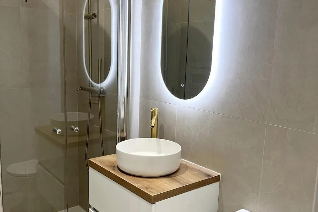 Beautiful Flat At Canal St-martin